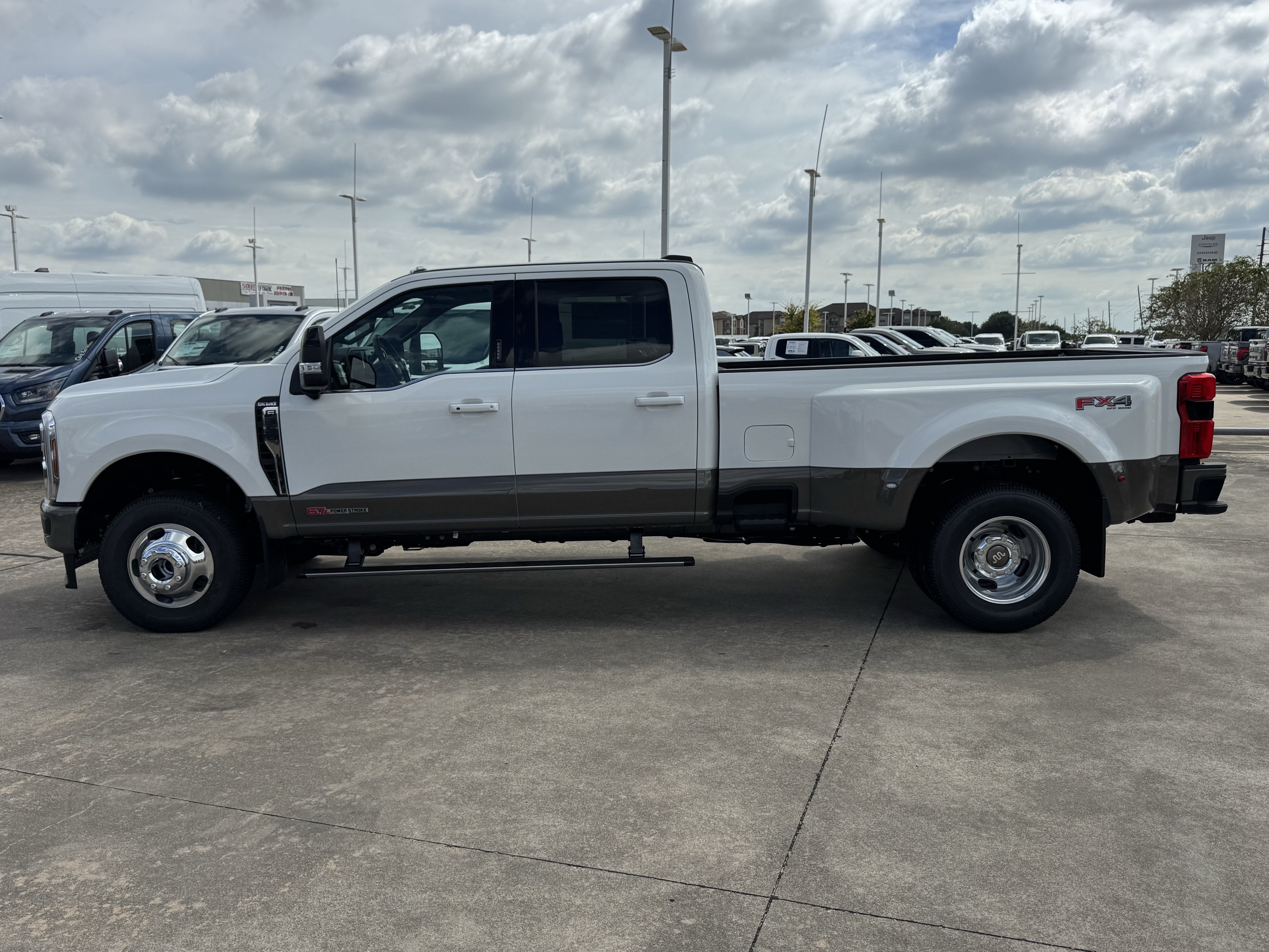 New 2026 Ford F350 King Ranch AWD/4WD image 3