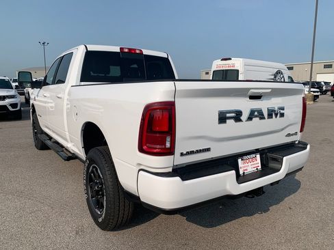 Used 2026 RAM 2500 Laramie AWD/4WD image 5