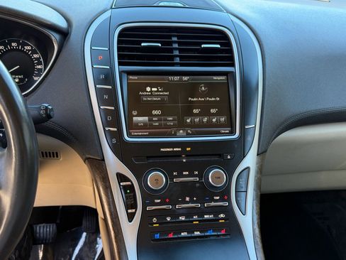 Used 2016 Lincoln MKX Reserve w/ Luxury Package image 14