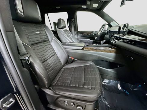 Used 2024 Cadillac Escalade Sport Platinum AWD/4WD image 29
