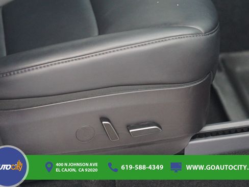 Used 2021 Tesla Model Y Long Range AWD/4WD image 16