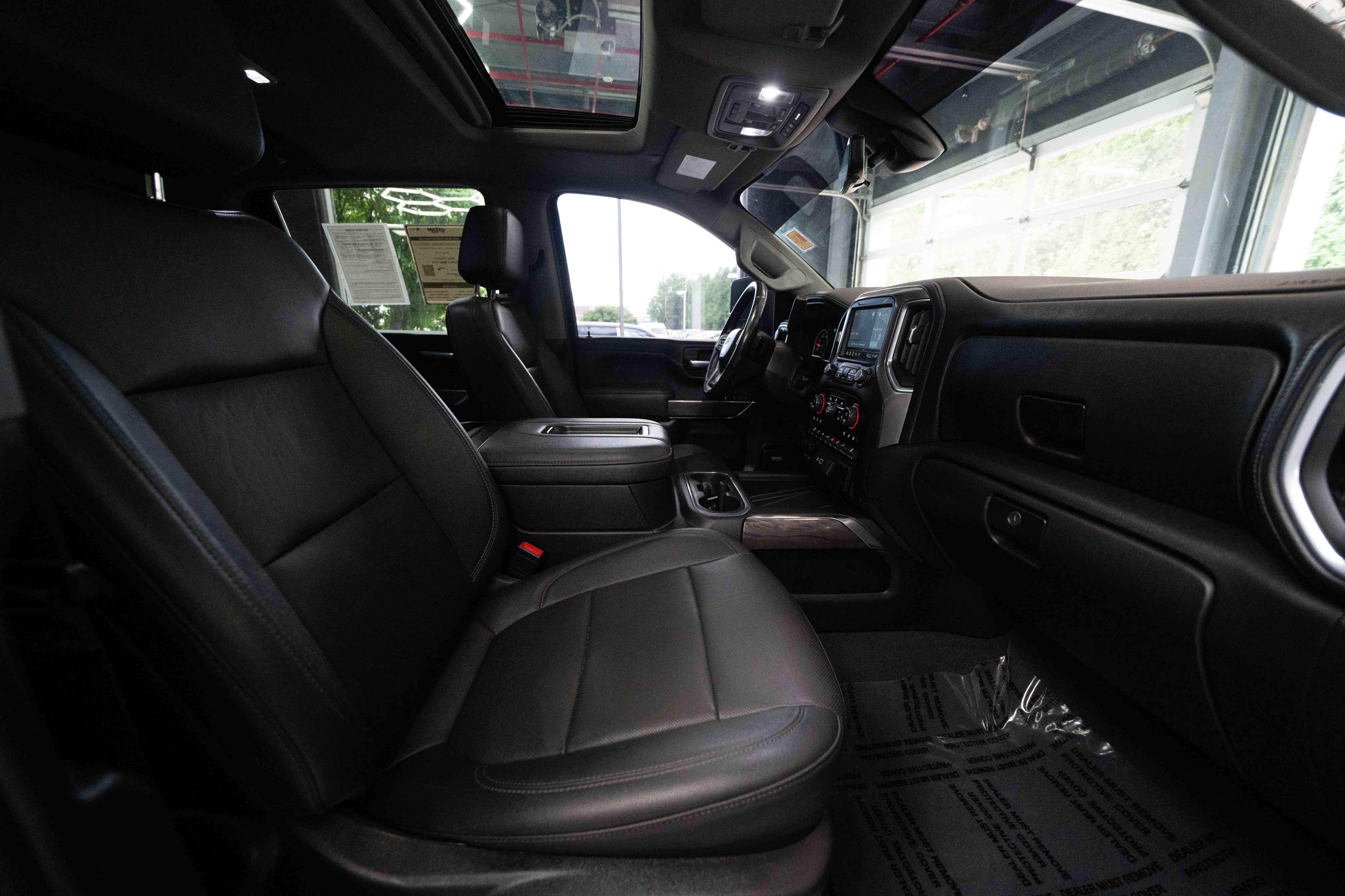 Used 2022 Chevrolet Silverado 2500 LTZ w/ LTZ Plus Package AWD/4WD image 26