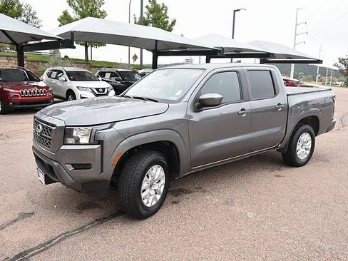 Certified 2023 Nissan Frontier SV image 3
