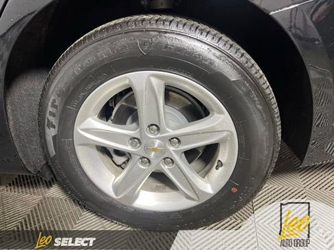 Used 2025 Chevrolet Malibu LS FWD image 22