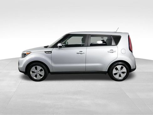 Used 2016 Kia Soul FWD image 6