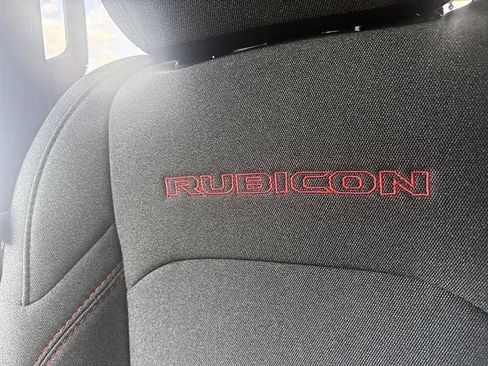 Used 2026 Jeep Wrangler Unlimited Rubicon AWD/4WD image 19