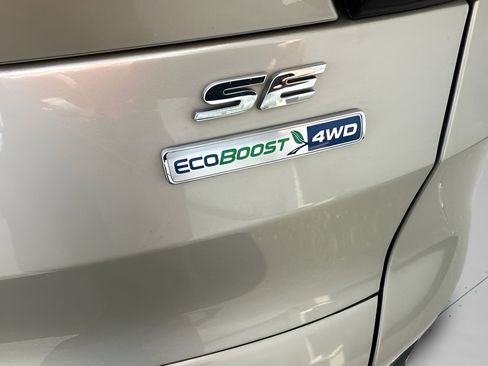 Used 2018 Ford Escape SE AWD/4WD image 11