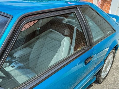 Used 1993 Ford Mustang Cobra RWD image 18