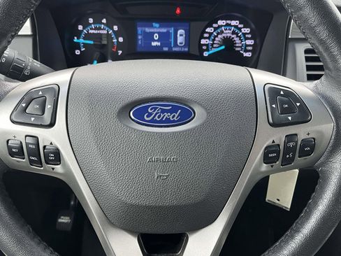 Used 2019 Ford Flex SE image 17