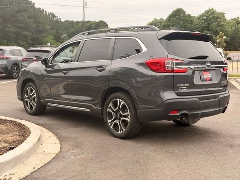 Used 2024 Subaru Ascent Limited AWD/4WD image 9