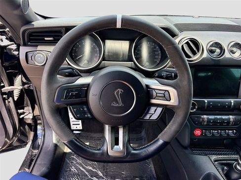 Used 2018 Ford Mustang Shelby GT350 w/ Convenience Package RWD image 11