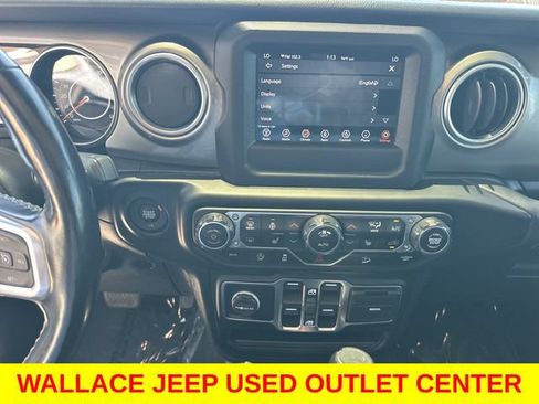 Used 2020 Jeep Wrangler Unlimited Sahara w/ LED Lighting Group AWD/4WD image 20