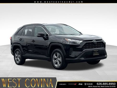 Used 2024 Toyota RAV4 XLE FWD image 1