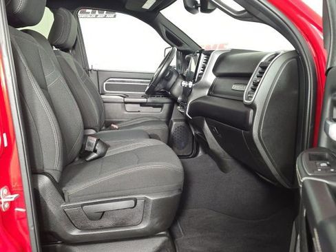 Used 2024 RAM 2500 Big Horn w/ Sport Appearance Package image 29