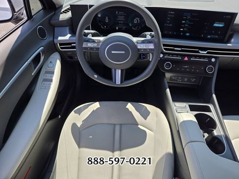 Used 2025 Hyundai Sonata SEL FWD image 12