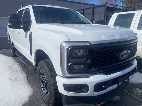 Used 2024 Ford F250 Lariat w/ Sport Appearance Package image 11
