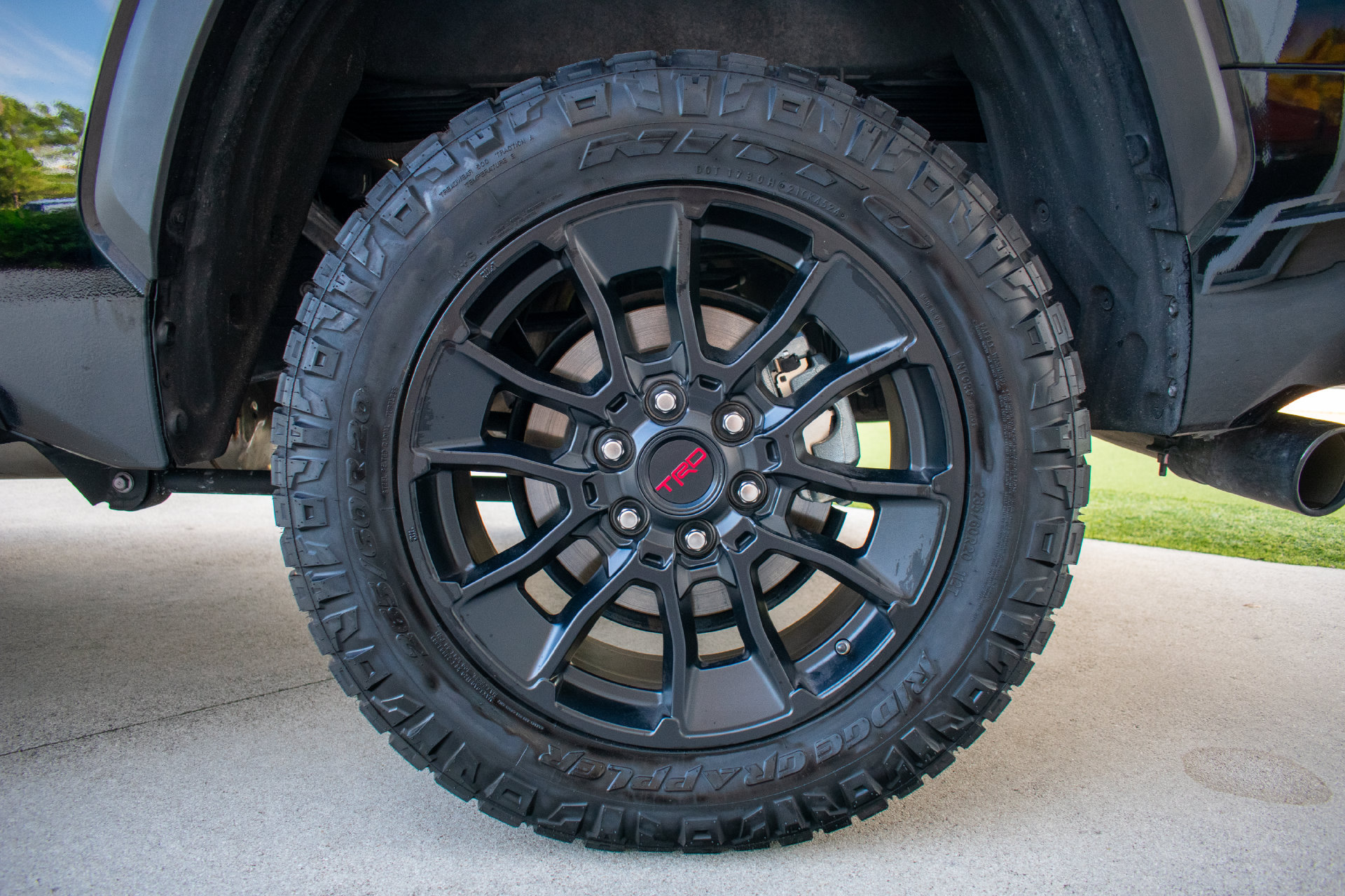 Used 2025 Toyota Tundra SR5 AWD/4WD image 14
