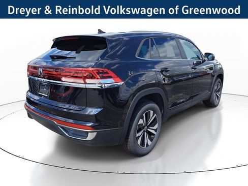 New 2025 Volkswagen Atlas Cross Sport SE image 4