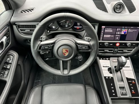Certified 2025 Porsche Macan GTS AWD/4WD image 14