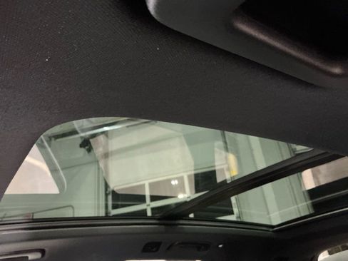 Used 2025 Audi Q5 2.0T Premium image 6