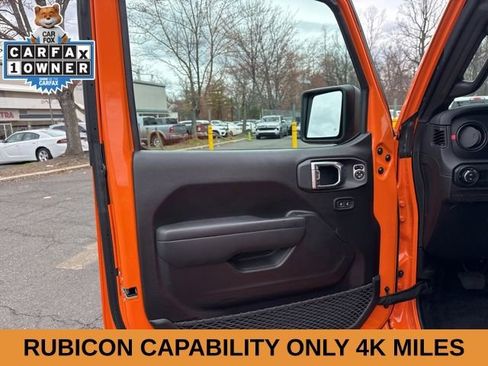 Used 2025 Jeep Gladiator Rubicon w/ Technology Group image 40