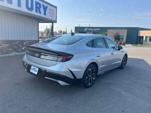 Used 2024 Hyundai Sonata SEL FWD image 12