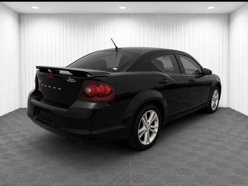 Used 2012 Dodge Avenger SE FWD image 3