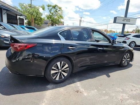 Used 2018 INFINITI Q50 Luxe w/ Essential Package (3.0T Luxe) AWD/4WD image 13