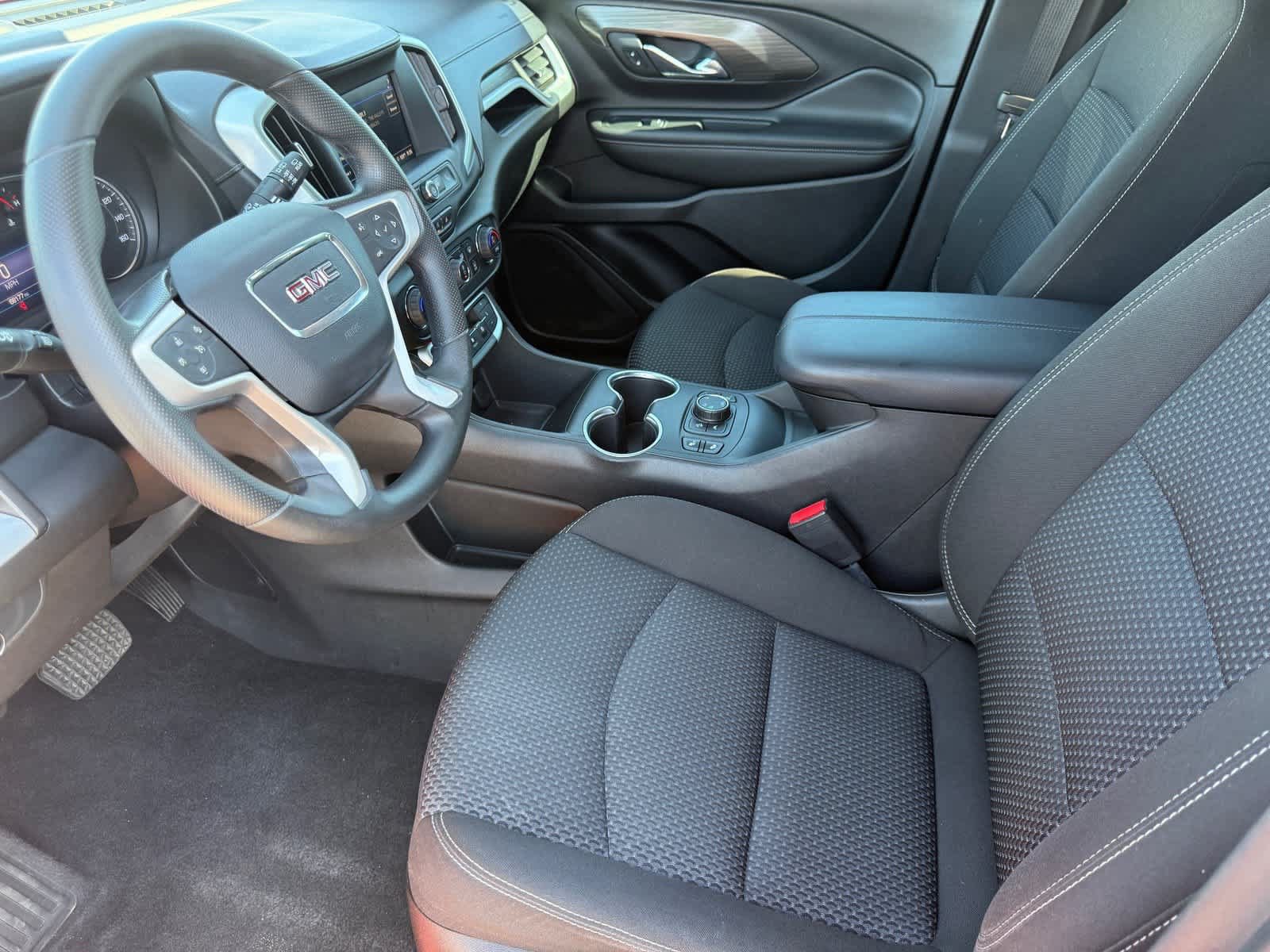 Used 2022 GMC Terrain SLE w/ Driver Convenience Package AWD/4WD image 14