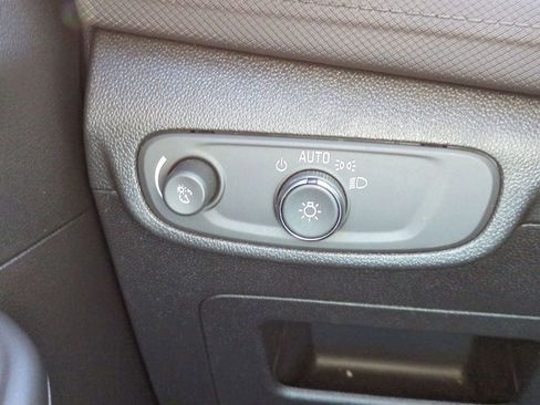 Used 2025 Chevrolet TrailBlazer LT image 17