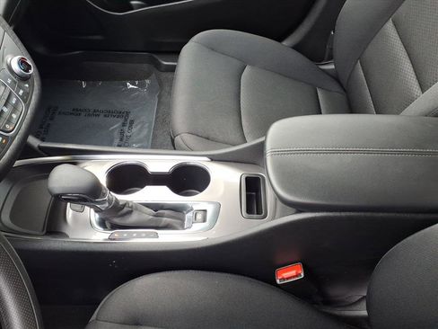Used 2025 Chevrolet Malibu LT FWD image 14