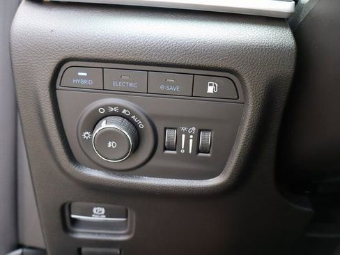 New 2025 Jeep Grand Cherokee Limited 4xe image 10