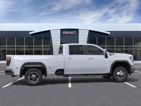 New 2026 GMC Sierra 3500 SLT w/ SLT Convenience Package AWD/4WD image 5