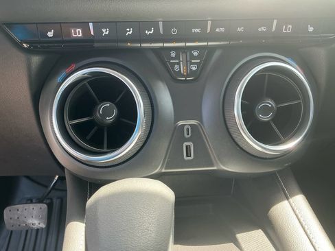 Used 2024 Chevrolet Blazer LT w/ Convenience Package FWD image 22