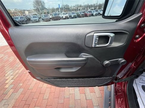 Used 2021 Jeep Wrangler Sport image 10