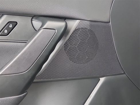 Used 2025 MAZDA CX-50 AWD 2.5 S w/ Select Package image 29