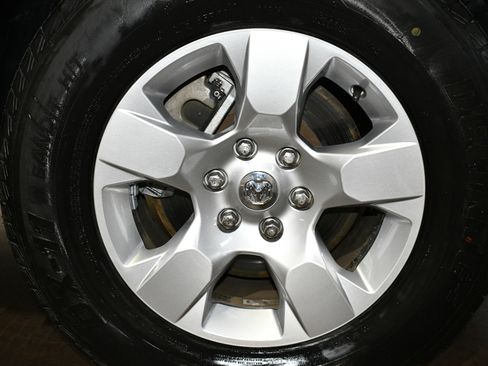 Used 2019 RAM 1500 Big Horn image 66