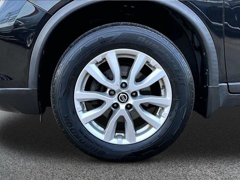 Used 2018 Nissan Rogue SV w/ Premium Package AWD/4WD image 33