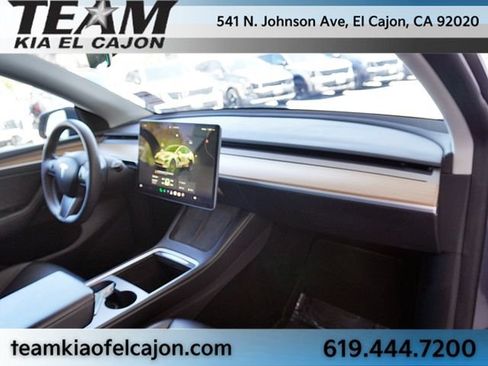 Used 2022 Tesla Model Y Long Range AWD/4WD image 11
