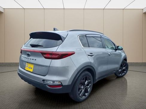 Used 2022 Kia Sportage Nightfall Edition FWD image 8