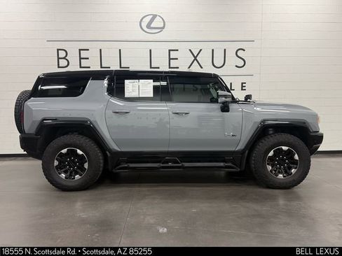 Used 2024 GMC Hummer EV 2X w/ Extreme Off-Road Package image 3