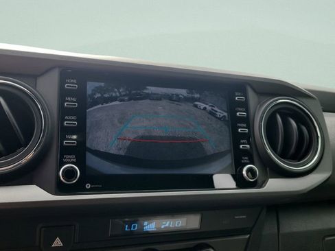 Used 2022 Toyota Tacoma TRD Sport w/ Technology Package image 25