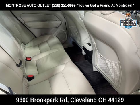 Used 2022 Volvo XC60 B5 Momentum image 45