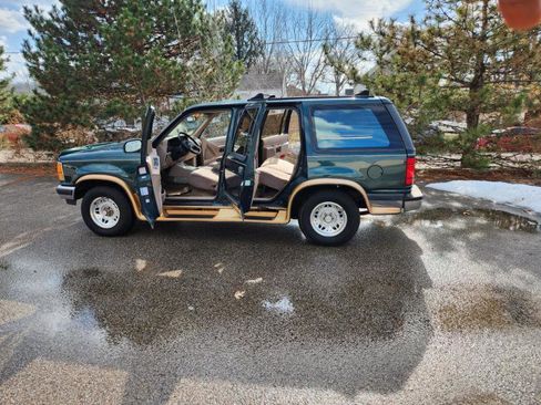 Used 1994 Ford Explorer Eddie Bauer image 26