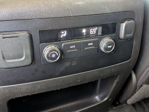 Used 2016 Chevrolet Tahoe LT image 17