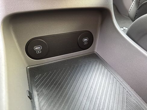 Certified 2025 Hyundai Ioniq 5 SEL image 28