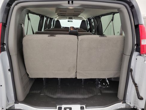 Used 2025 Chevrolet Express 3500 LS image 17