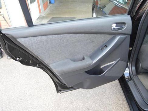 Used 2010 Nissan Altima 2.5 S FWD image 42