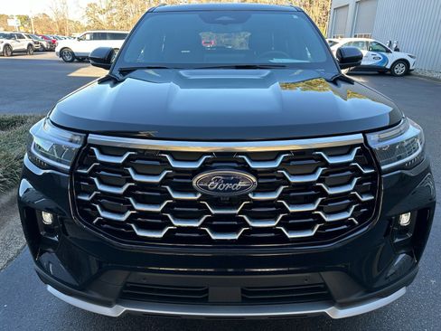 Certified 2025 Ford Explorer Platinum w/ LUX Leather Package image 9