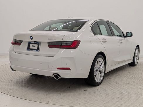 Used 2025 BMW 330i Sedan w/ Premium Package RWD image 9